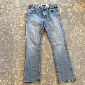 GAP Women's Light Blue Straight Leg Jeans